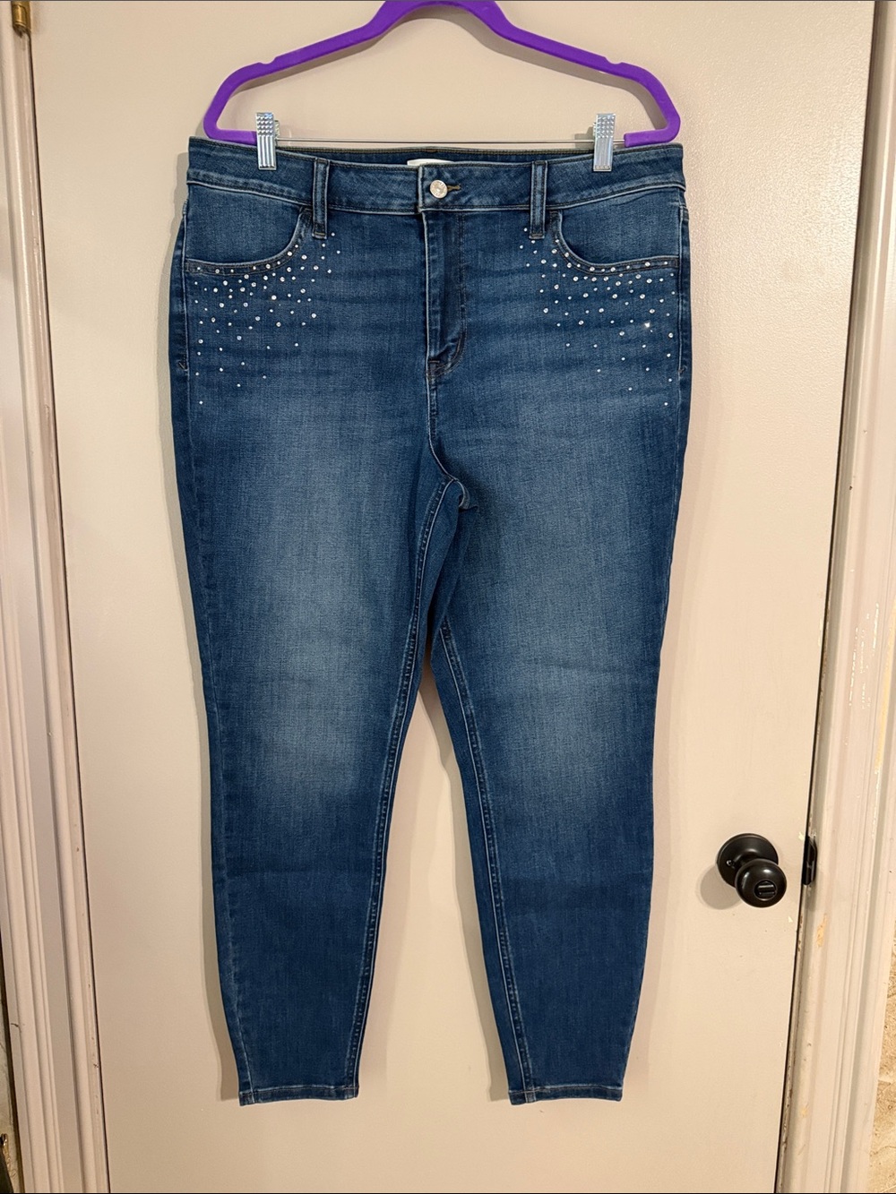 Women's Dark Blue Skinny Jeans with Rhinestone Accent